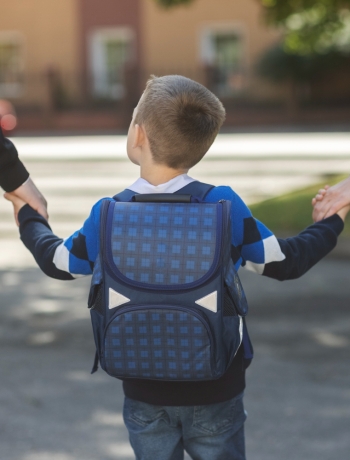 Aiutateci a portare nostro figlio a scuola